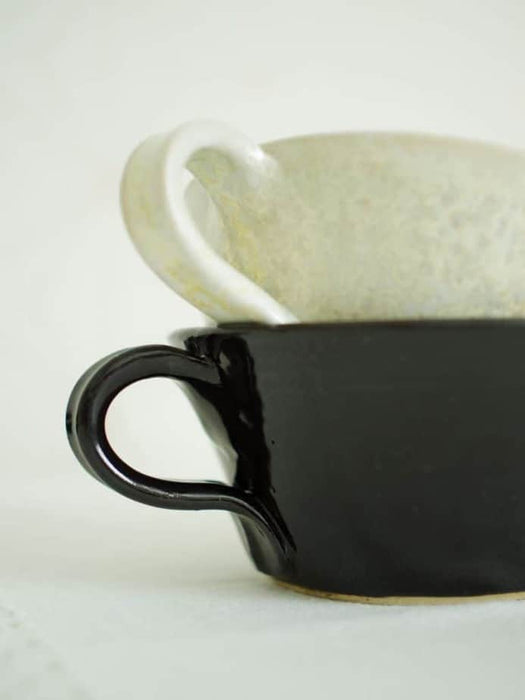 Iso kahvikuppi, latte, valkoinen