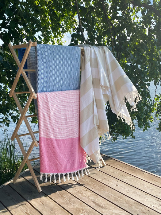 Puinen PYYKKITELINE Pesuliisu, korkea